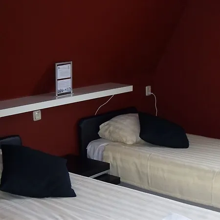 Restaurant De Buizerd Szálloda