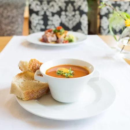 Restaurant De Buizerd Szálloda 3*